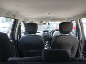 2017 Dacia Duster 1.5 Laureate Dci 110 4x2 in Grey — image 6