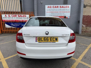2016 Skoda Octavia 1.0 Tsi Se Euro 6 (s/s) 5dr in White — image 6
