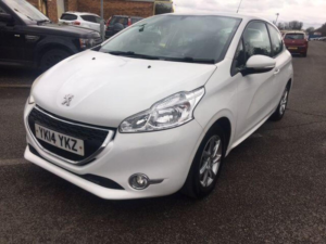 2014 Peugeot 208 1.2 Vti Active Euro 5 3dr in White — image 6