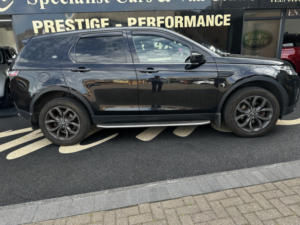 2018 Land Rover Discovery Sport 2.0 Td4 Landmark in Black — image 4