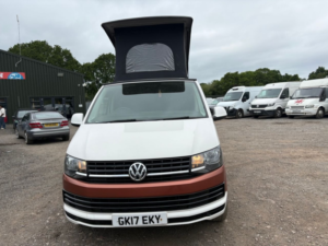 2017 Volkswagen Transporter 2.0 Tdi T28 Bluemotion Tech Startline in White — image 2