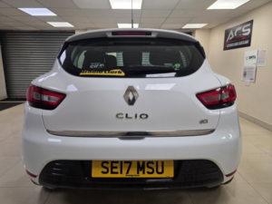 2017 Renault Clio 1.5 Dci Dynamique Nav Hatchback 5dr Diesel Manual Euro 6 (s/s) (90 Ps) in Multicolour — image 6