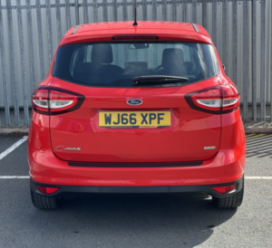 2016 Ford C-Max Titanium 1.0 T in Red — image 6
