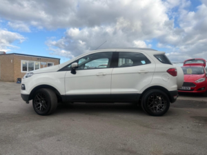 2015 Ford Ecosport 1.0t Ecoboost Titanium 2WD Euro 5 (s/s) 5dr in White — image 4