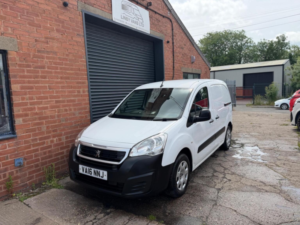2016 Peugeot Partner 1.6 Bluehdi 651 Professional L1 5dr in White — image 5