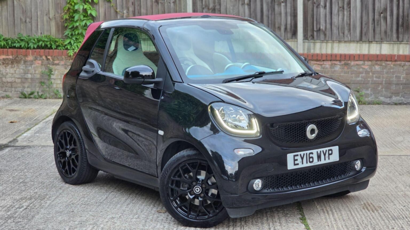 2016 Smart Fortwo 1.0 Proxy Cabriolet Twinamic Euro 6 (s/s) 2dr in Black — image 1