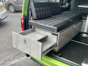 2018 Volkswagen Caddy Maxi 2.0 Tdi C20 Maxi in Green — image 6