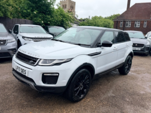 2017 Land Rover Range Rover Evoque Td4 Se Tech in White — image 6