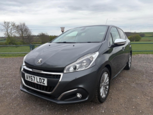 2017 Peugeot 208 1.2 Puretech Allure Euro 6 5dr in Grey — image 5