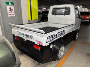 1993 Suzuki Carry Hello Special Pickup in White — image 4