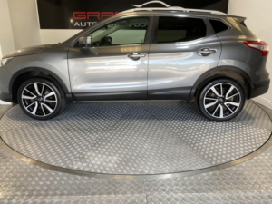 2017 Nissan Qashqai 1.6 Dig-T Tekna in Grey — image 6