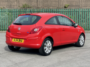2014 Vauxhall Corsa 1.4 16v Excite in Red — image 4
