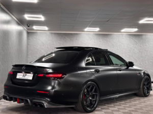 2020 Mercedes-Benz E Class 4.0 E63 V8 Biturbo Amg S Night Edition (premium Plus) Spds Mct 4matic+ Euro 6 (s/s) 4dr in Black — image 2