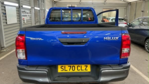 2020 Toyota Hilux 2.4 D-4d Active Extra Pickup Extended Cab 4dr Diesel Manual 4WD Euro 6 (s/s) (150 Ps) in Blue — image 6