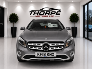 2018 Mercedes-Benz Gla 2.1 Gla200d Se in Grey — image 2