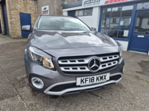 2018 Mercedes-Benz Gla 2.1 Gla200d Se in Grey — image 5