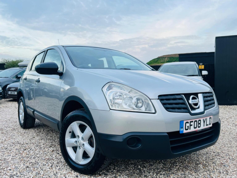 2008 Nissan Qashqai 1.6 Visia 2WD 5dr in Silver — image 1