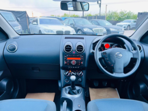 2008 Nissan Qashqai 1.6 Visia 2WD 5dr in Silver — image 3