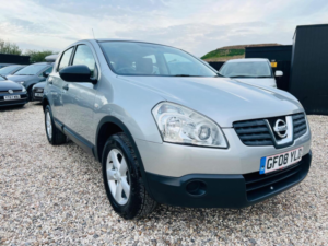 2008 Nissan Qashqai 1.6 Visia 2WD 5dr in Silver — image 4