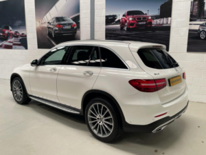 2019 Mercedes-Benz Glc 2.0 Glc250 Amg Line (premium) G-Tronic 4matic Euro 6 (s/s) 5dr in White — image 3