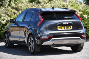 2025 Kia Niro 1.6h Gdi Evolve SUV 5dr Petrol Hybrid Dct Euro 6 (s/s) (136 Bhp) in Grey — image 3