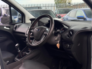 2020 Ford Transit Courier 1.5 Tdci Sport L1 Euro 6 5dr in White — image 3