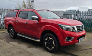 2019 Nissan Navara 2.3 Dci Tekna 4WD Euro 6 (s/s) 4dr in Red — image 6