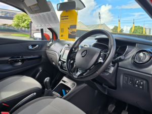 2014 Renault Captur 0.9 Tce Energy Dynamique Medianav SUV 5dr Petrol Manual Euro 5 (s/s) (90 Ps) in Orange — image 3