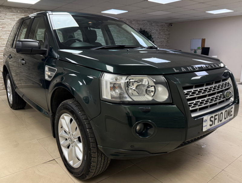 2010 Land Rover Freelander 2 2.2 Td4e Hse SUV 5dr Diesel Manual 4WD Euro 4 (s/s) (160 Ps) in Green — image 1