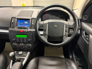 2010 Land Rover Freelander 2 2.2 Td4e Hse SUV 5dr Diesel Manual 4WD Euro 4 (s/s) (160 Ps) in Green — image 6