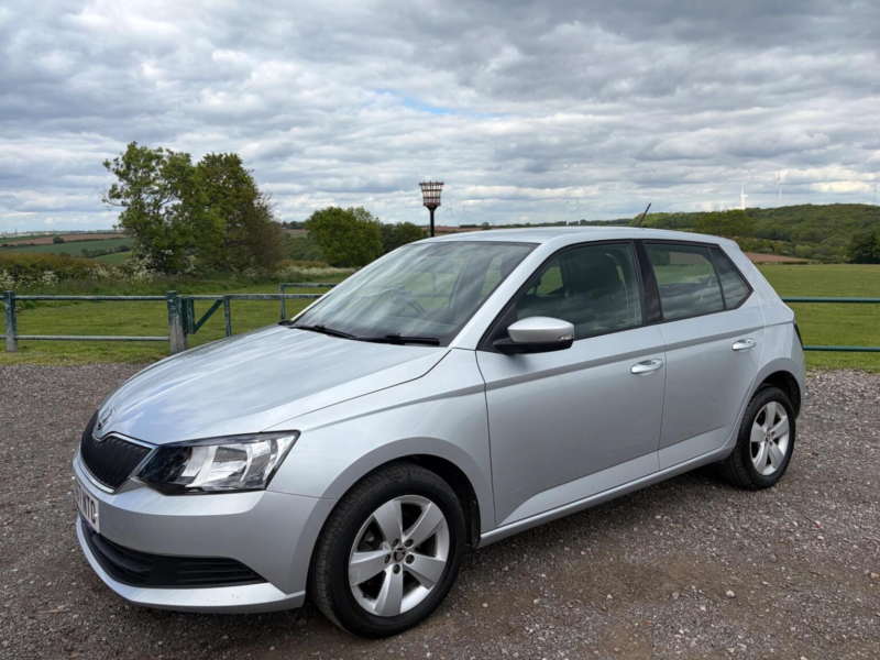 2017 Skoda Fabia 1.0 Tsi Se Euro 6 (s/s) 5dr in Silver — image 1