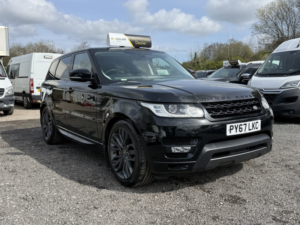 2017 Land Rover Range Rover Sport 3.0 Sd V6 Hse Dynamic in Black — image 2