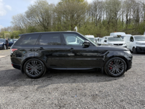 2017 Land Rover Range Rover Sport 3.0 Sd V6 Hse Dynamic in Black — image 5