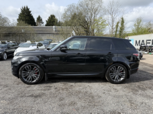 2017 Land Rover Range Rover Sport 3.0 Sd V6 Hse Dynamic in Black — image 6