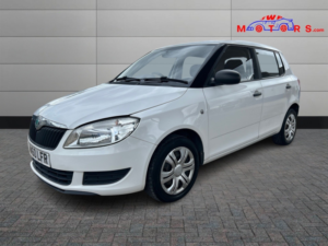 2011 Skoda Fabia 1.2 S in White — image 3