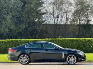 2011 Jaguar Xf 3.0d V6 Portfolio Auto Euro 5 4dr in Green — image 2