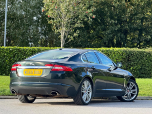 2011 Jaguar Xf 3.0d V6 Portfolio Auto Euro 5 4dr in Green — image 3