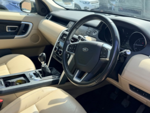 2018 Land Rover Discovery Sport Ed4 Hse in Black — image 2