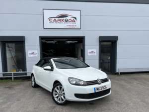 2013 Volkswagen Golf 1.6 Tdi Bluemotion Tech Se in White — image 2