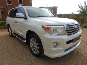 2014 Toyota Land Cruiser 4.6 V8 Zx in White — image 1