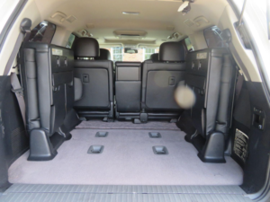 2014 Toyota Land Cruiser 4.6 V8 Zx in White — image 4