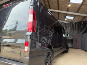 2019 Renault Trafic 1.6 Dci 29 Sport Nav Lwb Standard Roof Euro 6 5dr in Black — image 5