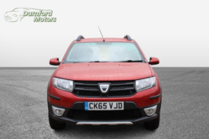 2015 Dacia Sandero Stepway 0.9 Stepway Ambiance Tce 90 in Red — image 2
