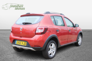 2015 Dacia Sandero Stepway 0.9 Stepway Ambiance Tce 90 in Red — image 4