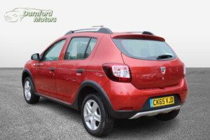2015 Dacia Sandero Stepway 0.9 Stepway Ambiance Tce 90 in Red — image 6