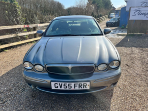 2005 Jaguar X-Type 2.5 V6 Sport Premium (awd) 4dr in Grey — image 3