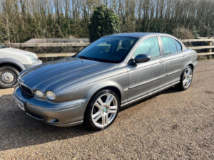 2005 Jaguar X-Type 2.5 V6 Sport Premium (awd) 4dr in Grey — image 4