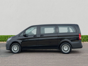2022 Mercedes-Benz Evito 100kwh Pro Tourer Double Cab 5dr Electric Auto Fwd L2 (9seat) (204 Ps) in Black — image 4
