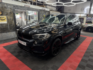 2017 BMW X5 3.0 X5 Xdrive40d M Sport in Black — image 5