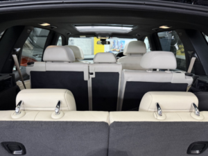 2017 BMW X5 3.0 X5 Xdrive40d M Sport in Black — image 6